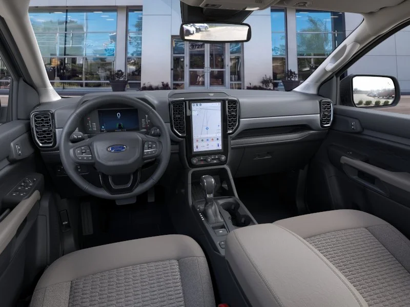 New 2025 Azure Gray Metallic Tri-coat Ford XLT image 9