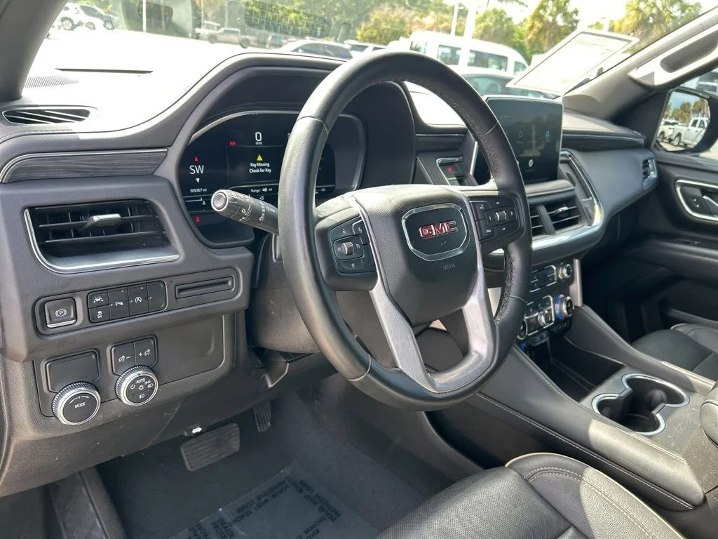 Used 2023 Onyx Black GMC SLT image 23