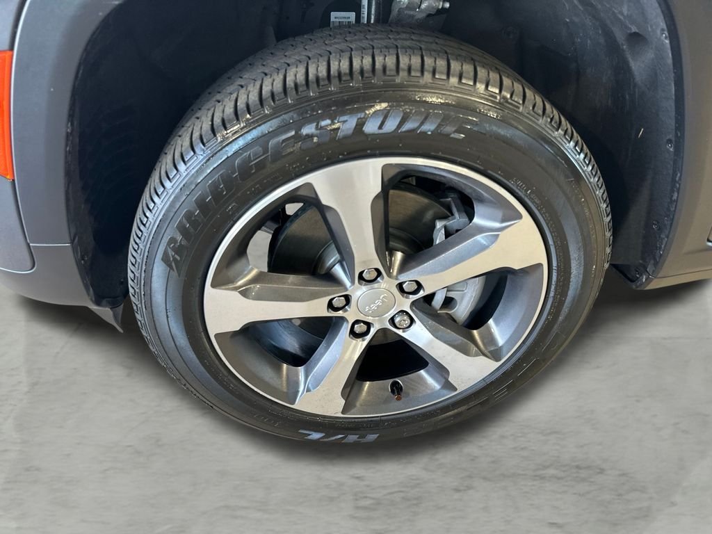 Used 2023 Gray Jeep 4xe image 18