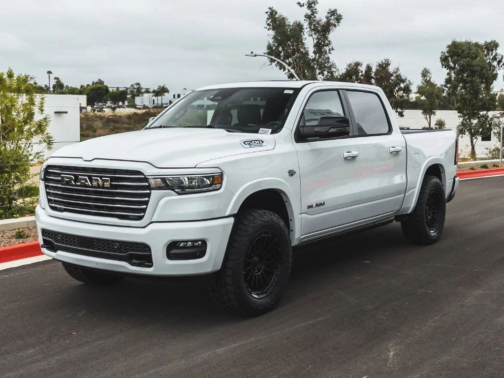 New 2026 Bright White Clear-Coat Exterior Paint RAM Laramie image 2