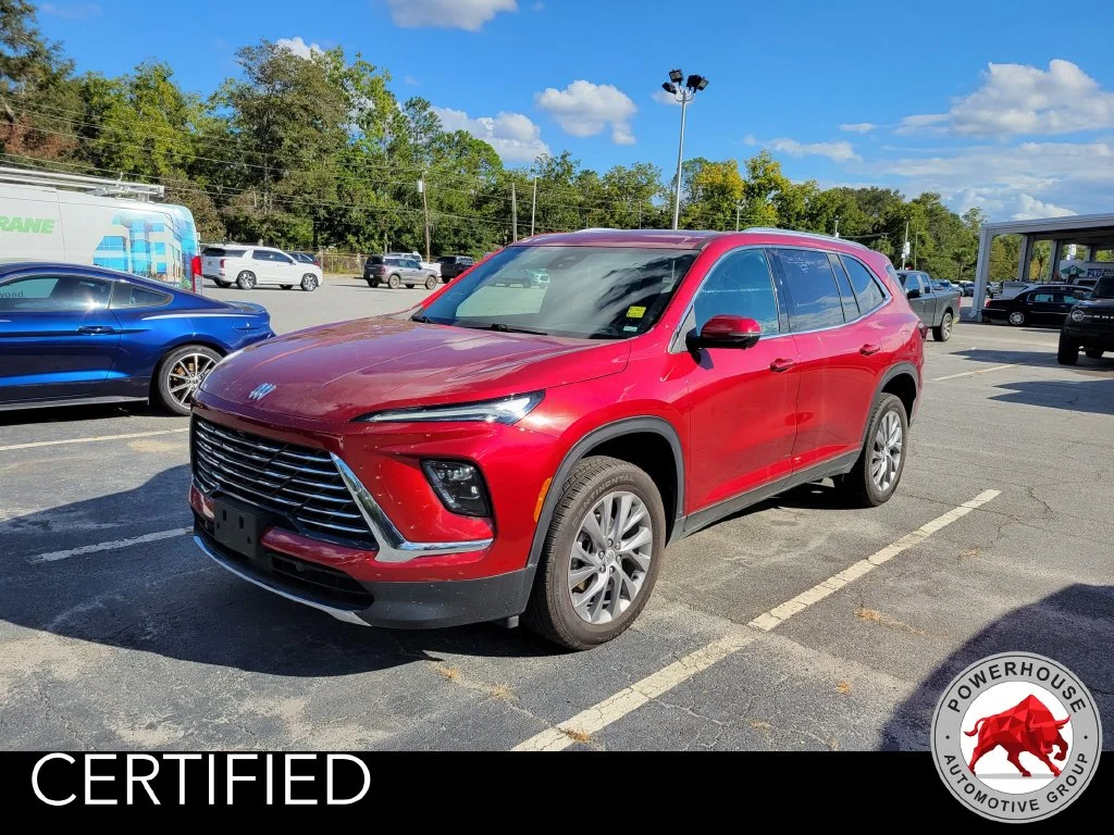 Used 2025 Red Buick Preferred image 1