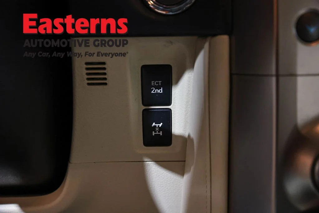 Used 2021 Blue Lexus 460 image 40