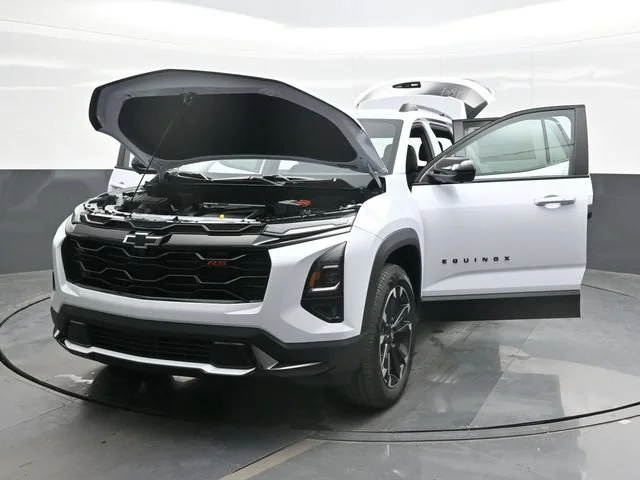 2027 Chevrolet Equinox RS - Photo 30