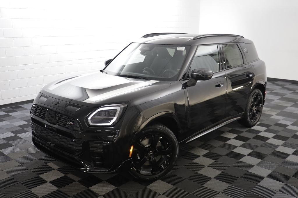 New 2026 Midnight Black MINI Iconic image 2
