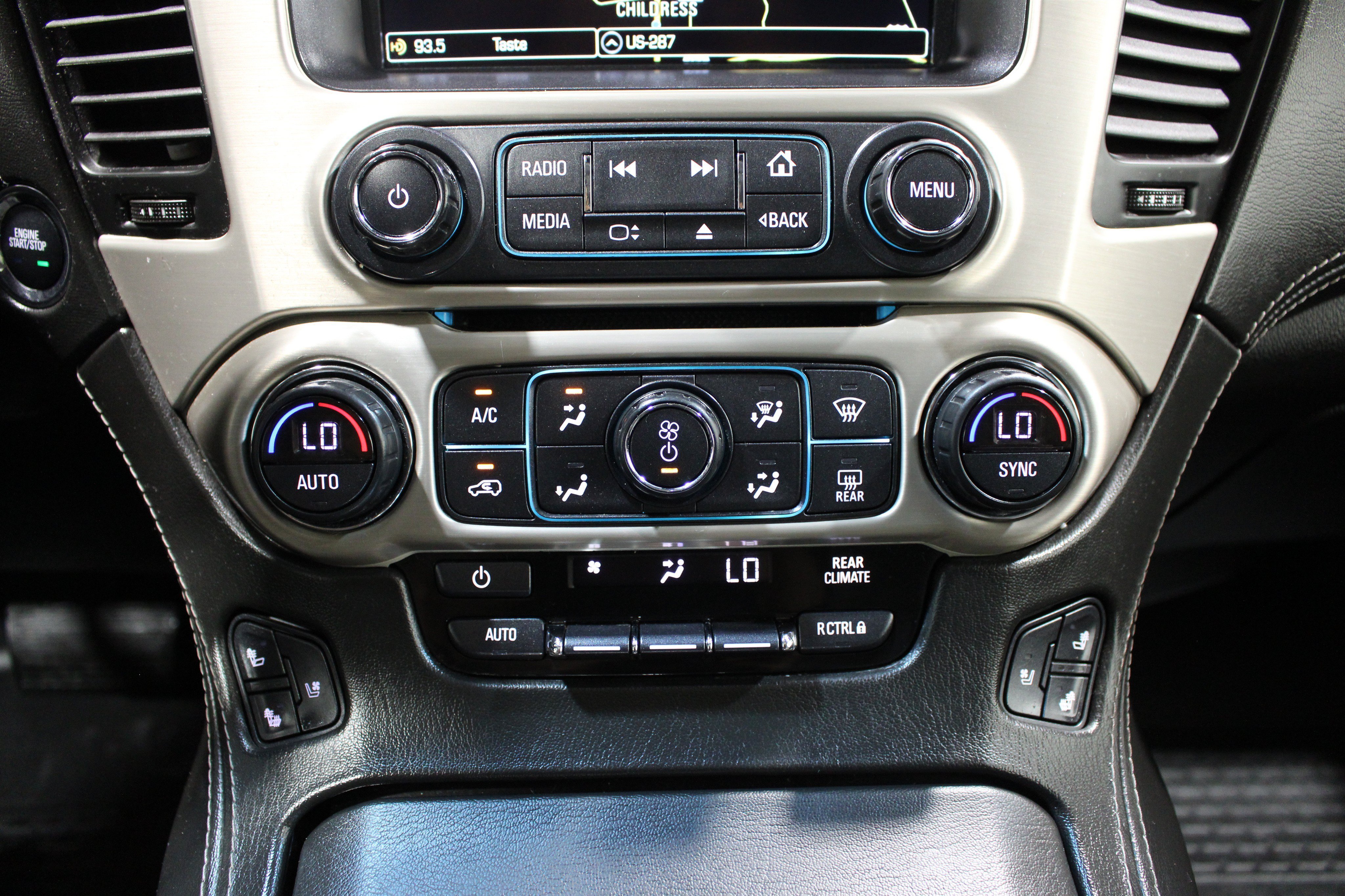 Used 2018 Onyx Black GMC Denali image 19
