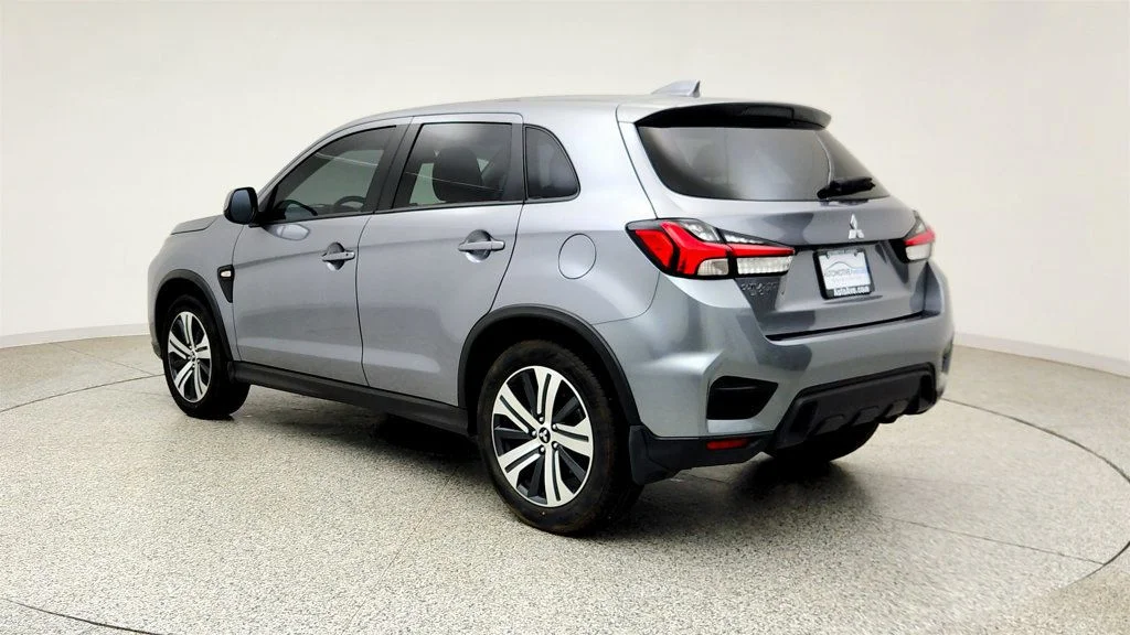 Used 2024 Mercury Gray Metallic Mitsubishi ES 2.0 AWC image 7
