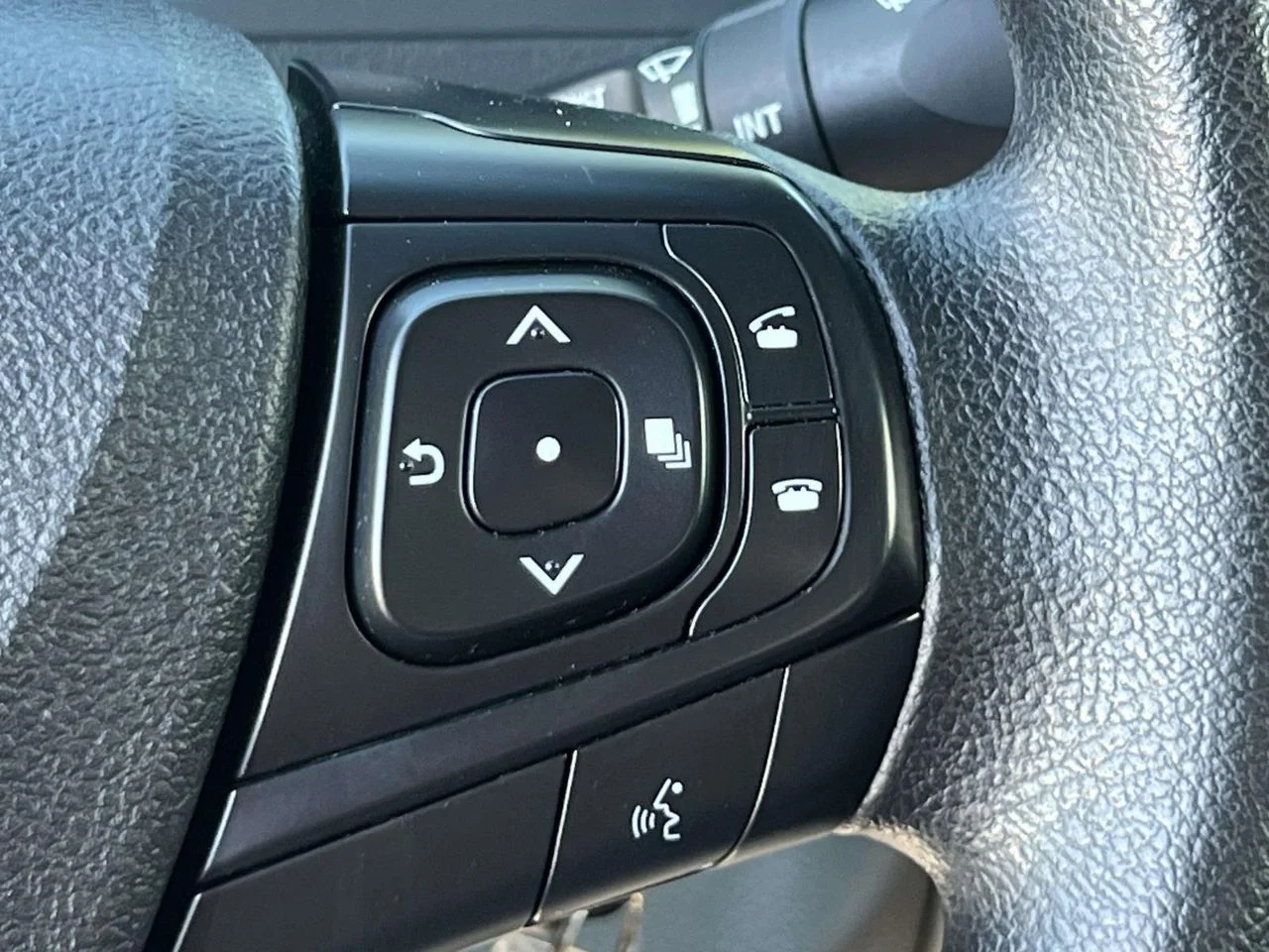 Used 2017 Celestial Silver Metallic Toyota LE image 32