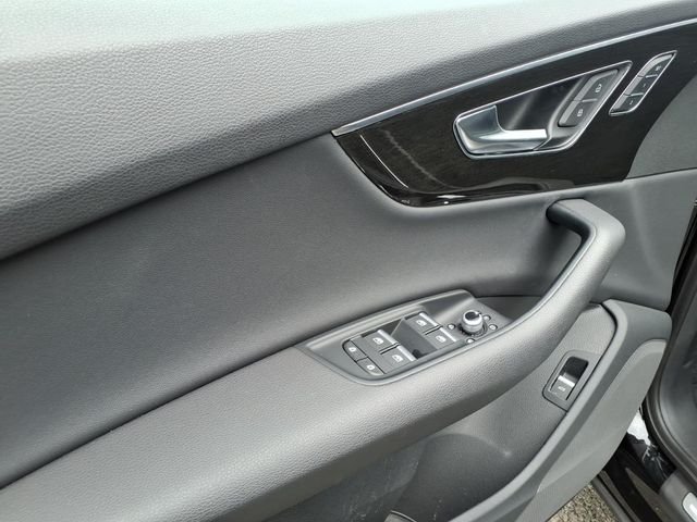 Used 2022 Black Audi 55 Premium image 11