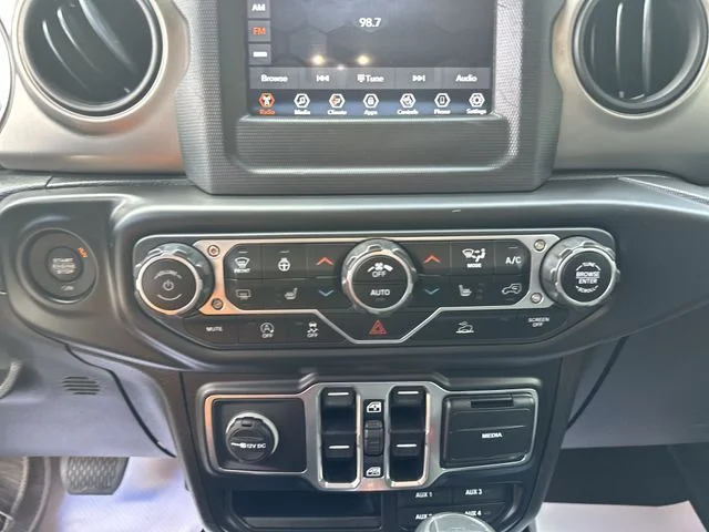 Used 2020 Red Jeep Sport image 18