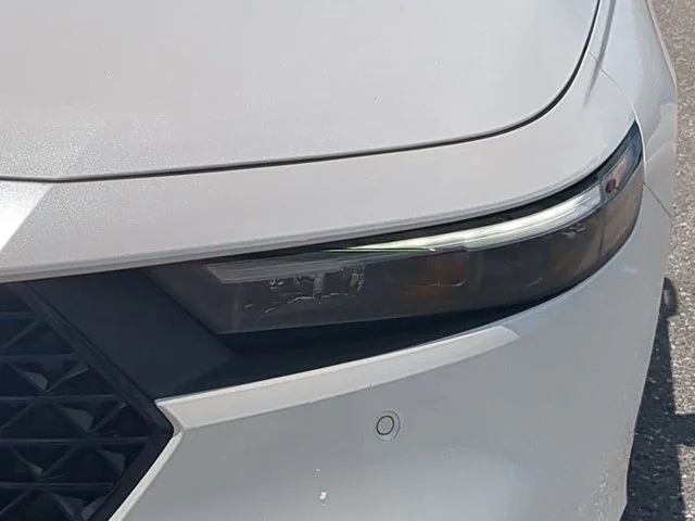 New 2026 Platinum White Pearl Honda Touring image 9