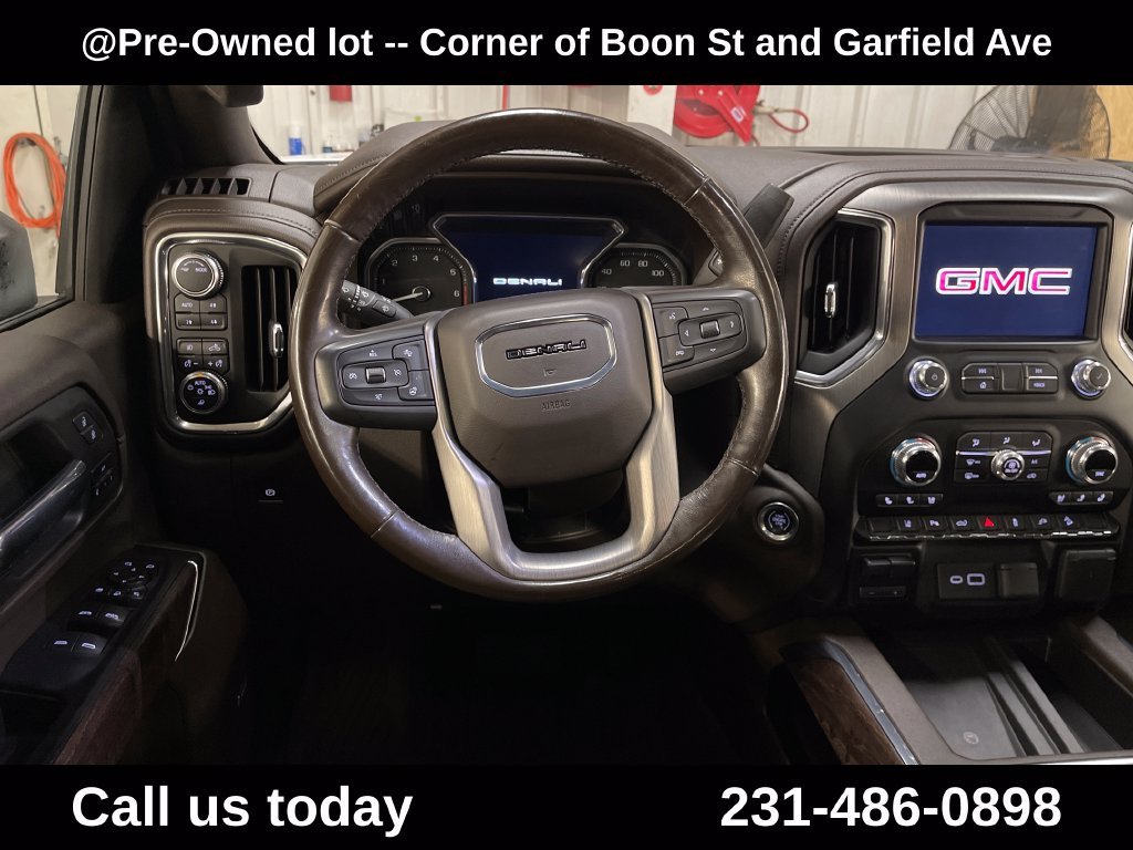 Used 2020 White GMC Denali image 17