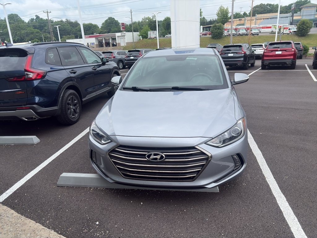 2017 Hyundai Elantra 2.0 Limited A/T's photo