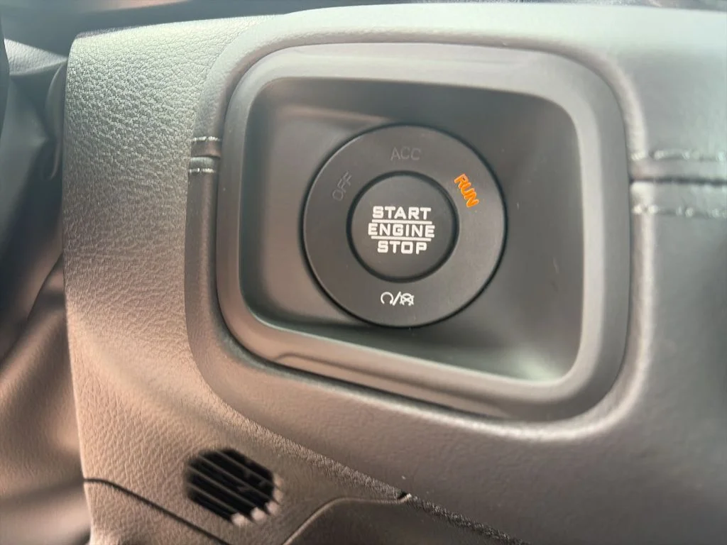 New 2026 Tuscadero Pearlcoat Jeep Rubicon image 28