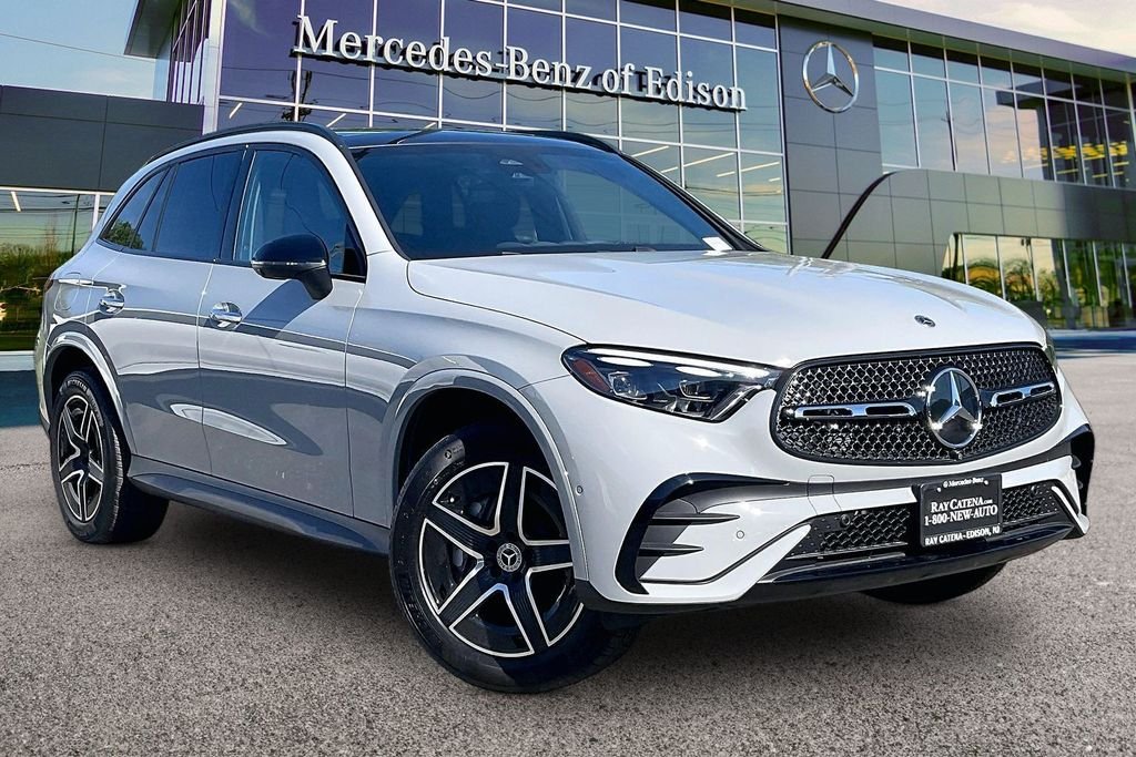 Used 2026 Gray Mercedes-Benz GLC 300 image 1
