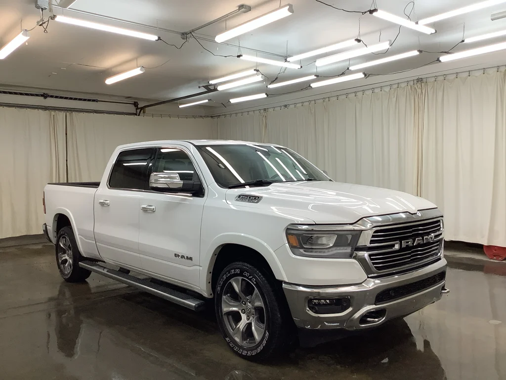 Used 2020 Bright White Clearcoat Ram Laramie image 4