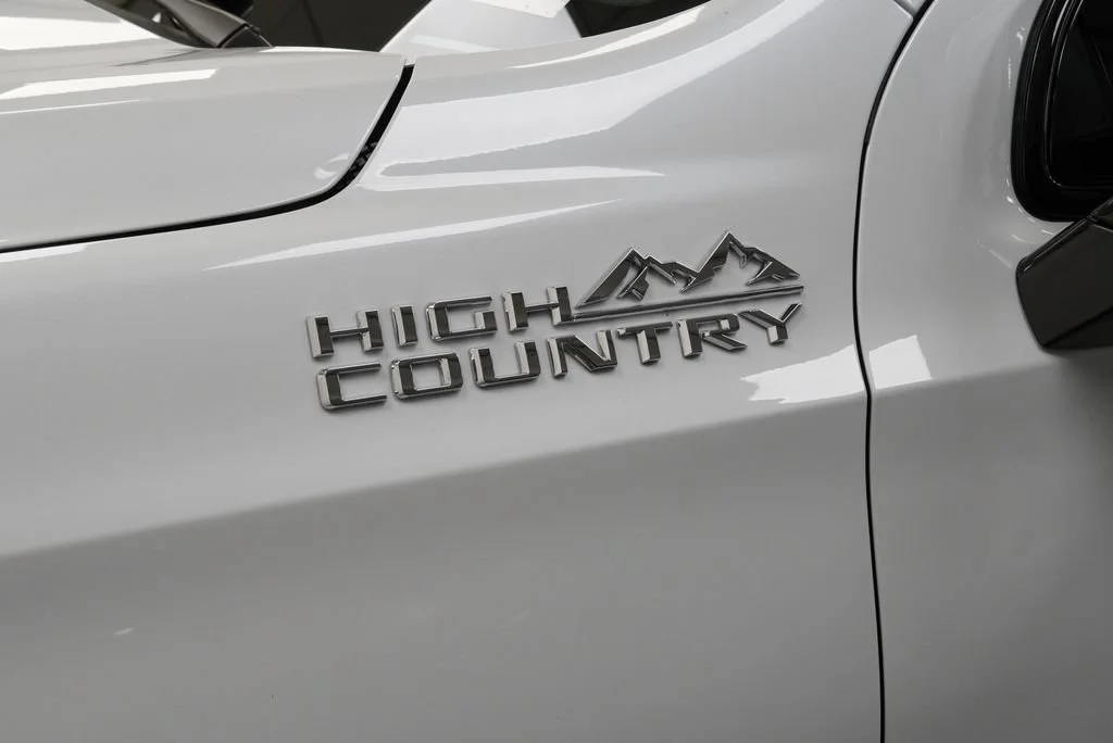 New 2026 Polar White Tricoat Chevrolet High Country image 44