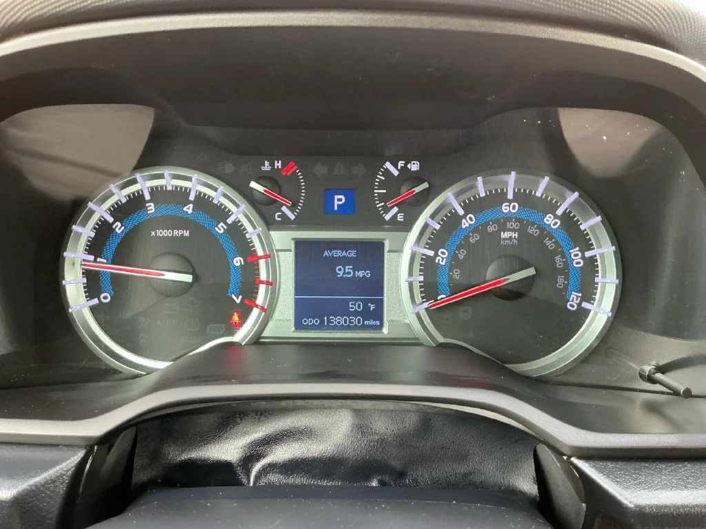 Used 2016 Blue Toyota SR5 image 19