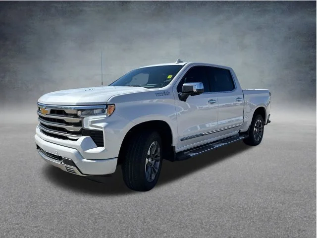 Used 2024 Beige Chevrolet High Country image 5