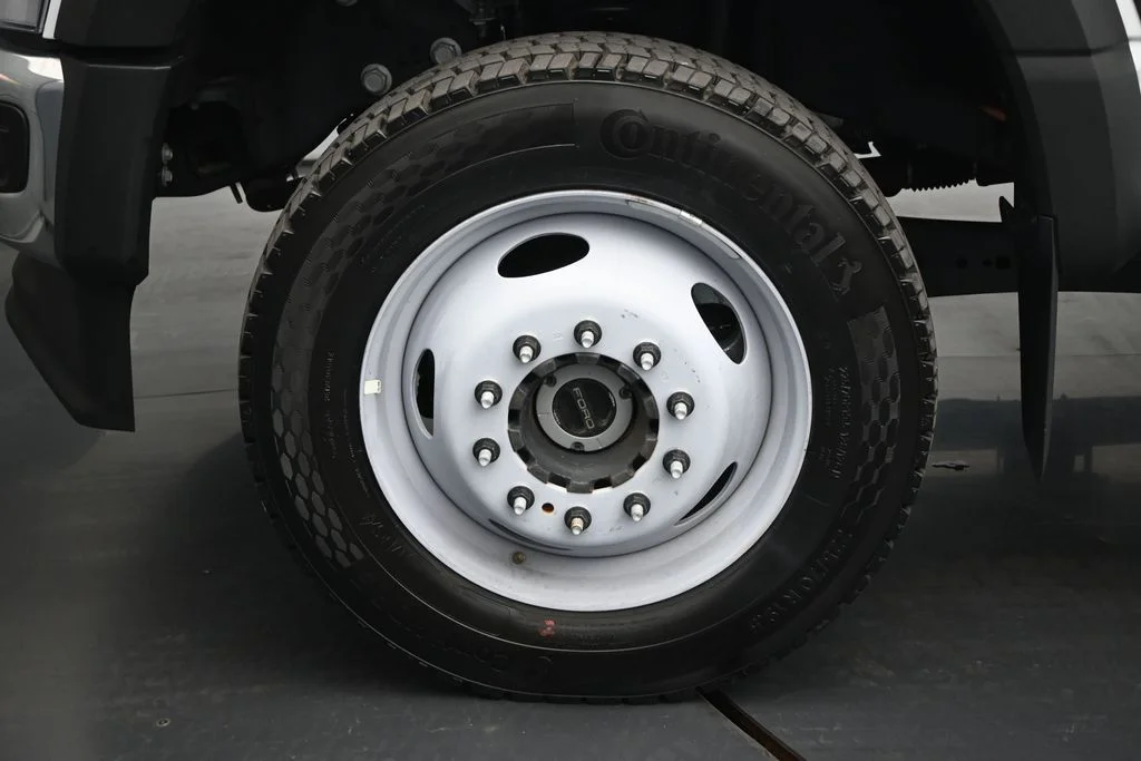 New 2025 White Ford XL image 18