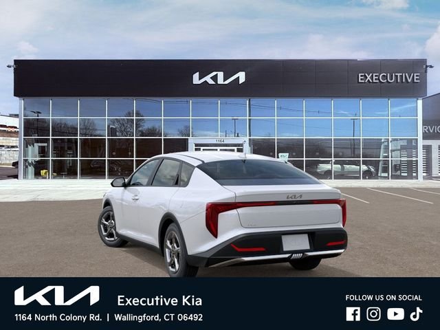 New 2026 Snow White Pearl Kia LXS image 4
