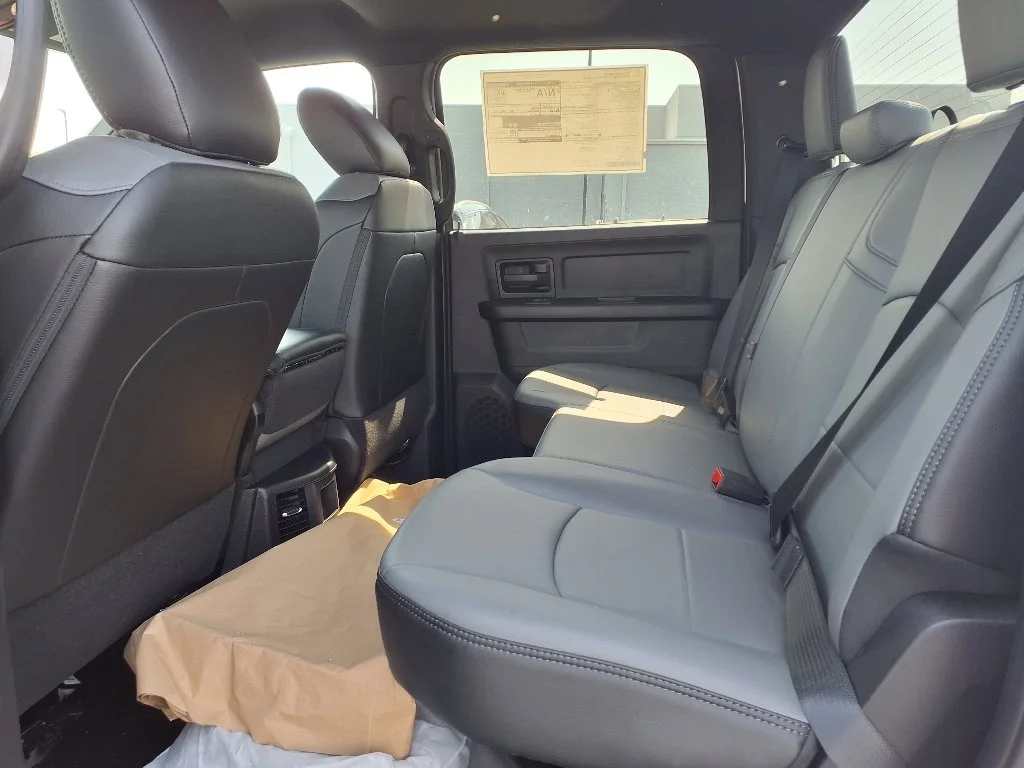 2025 RAM 3500 Chassis Tradesman - Photo 17
