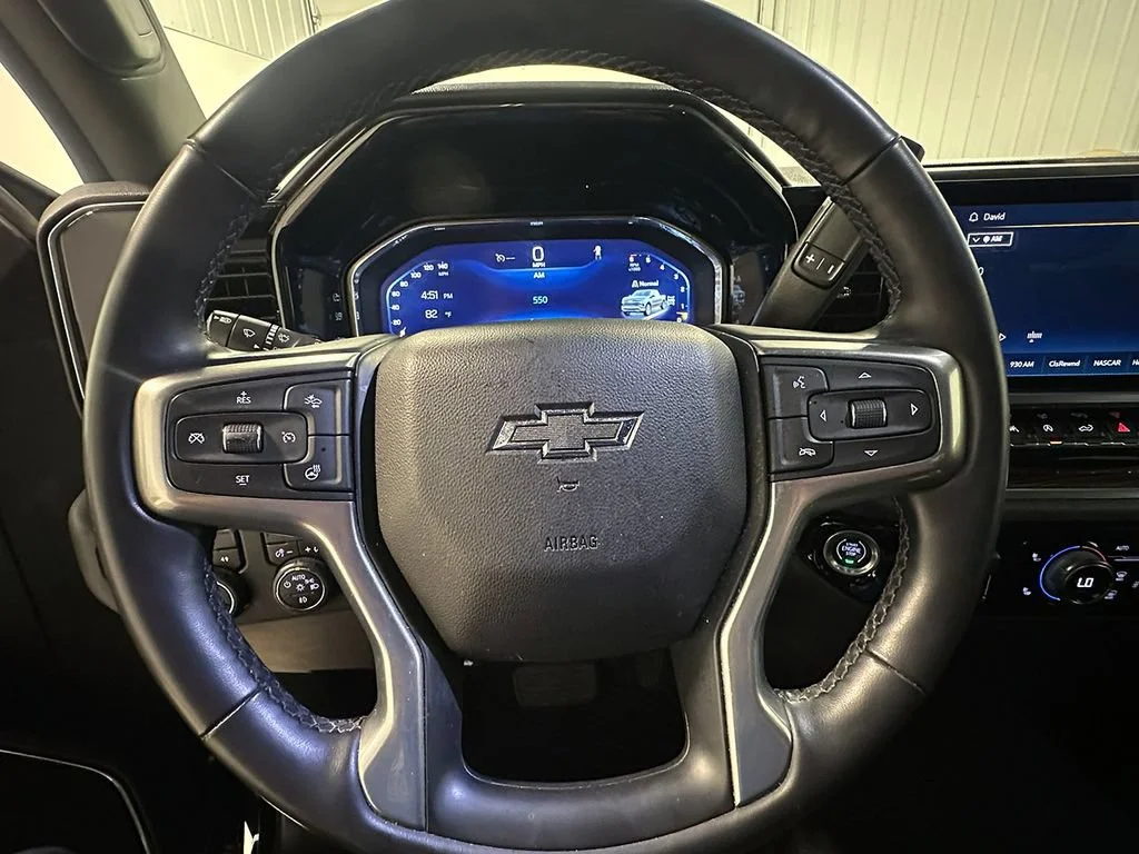 Used 2023 BLACK Chevrolet RST image 36