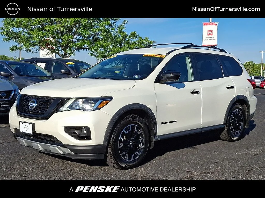 2019 Nissan Pathfinder SL