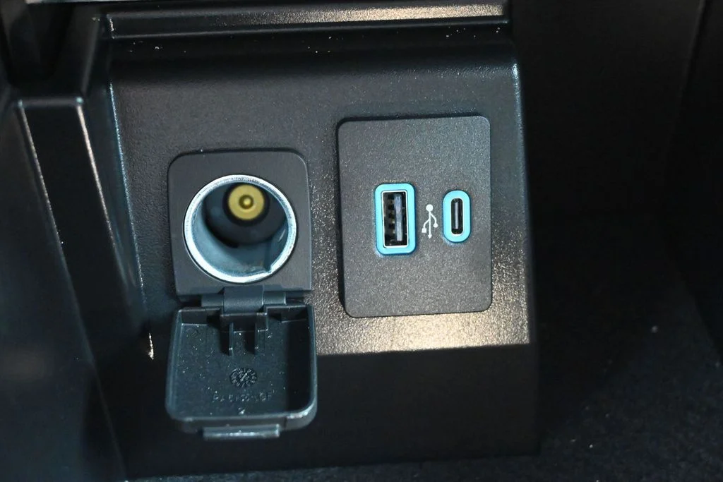 Used 2024 Green Ford XLT image 16