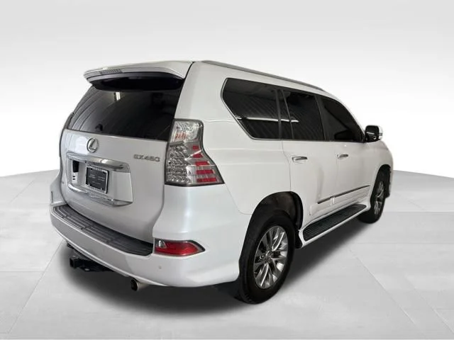 Used 2015 Starfire Pearl Lexus 460 Luxury image 5