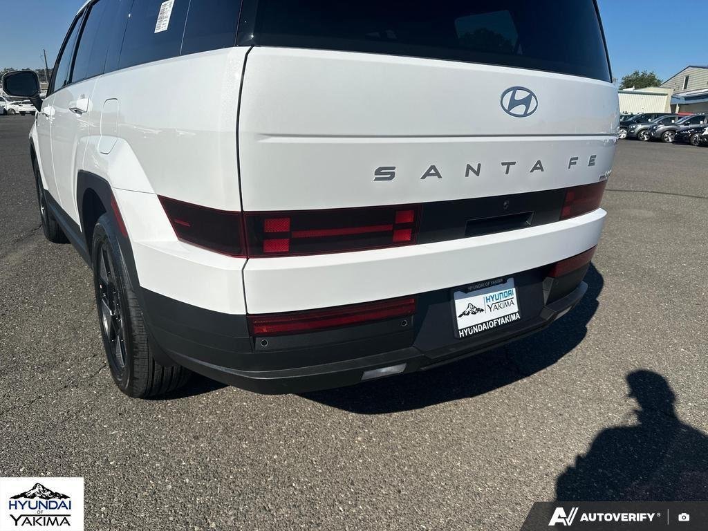 2026 Hyundai Santa Fe SE - Photo 12