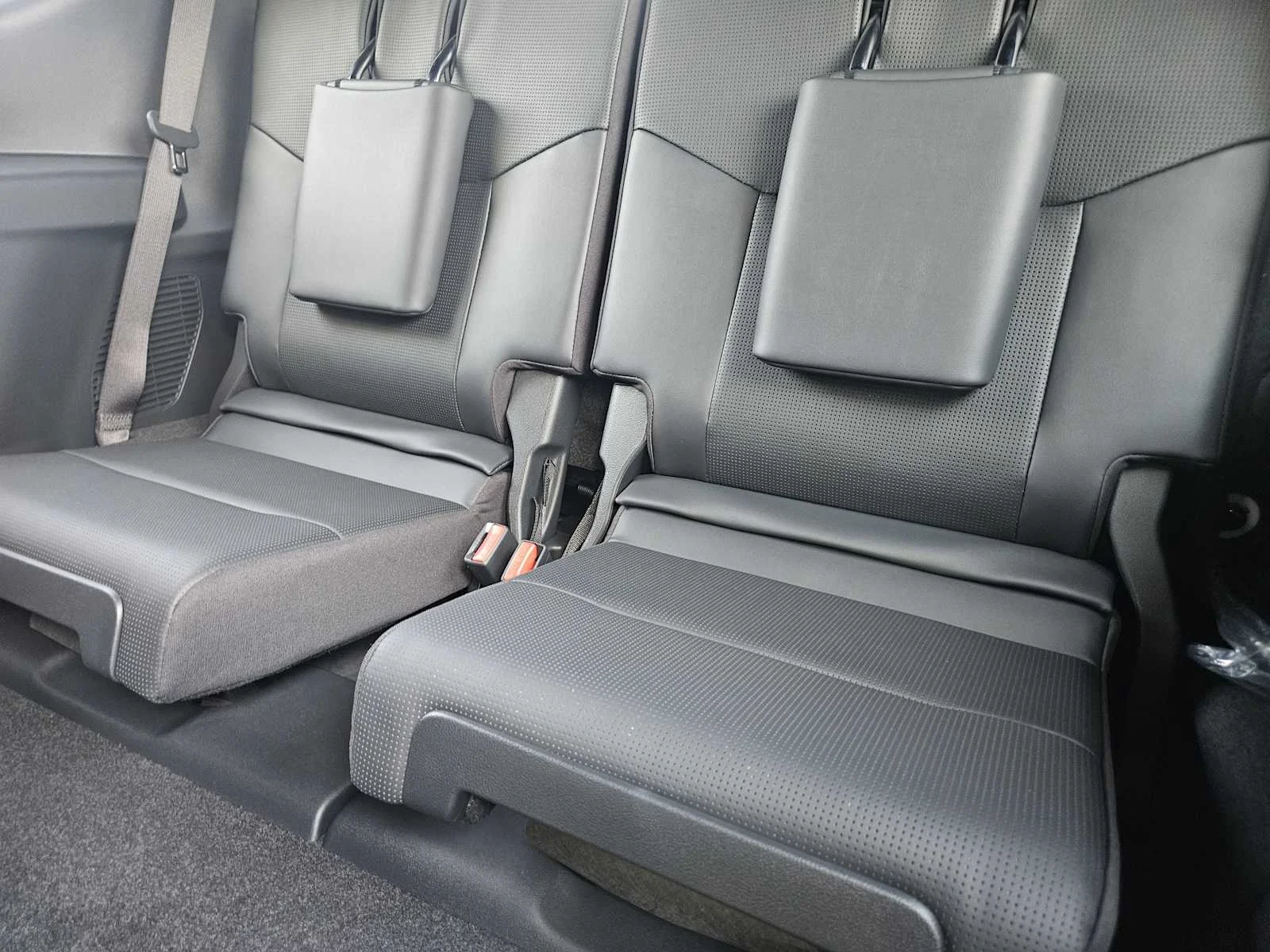 Certified Used 2026 GRAPHITE BLACK GF. Lexus Luxury image 22