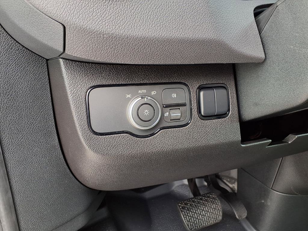 New 2026 Arctic White Mercedes-Benz Cargo 144 WB image 14