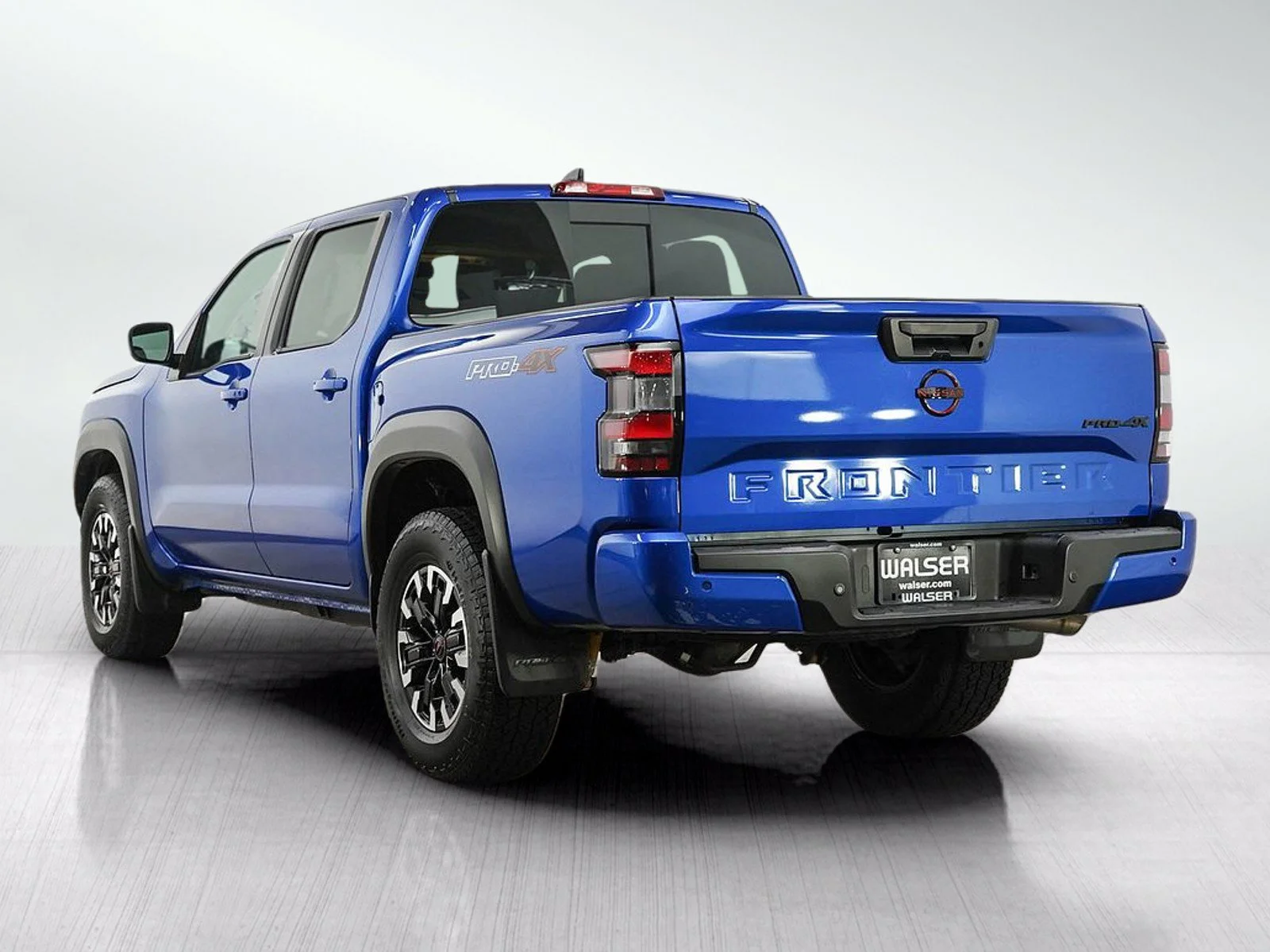 Used 2024 Bluestone Pearl Nissan PRO-4X image 4