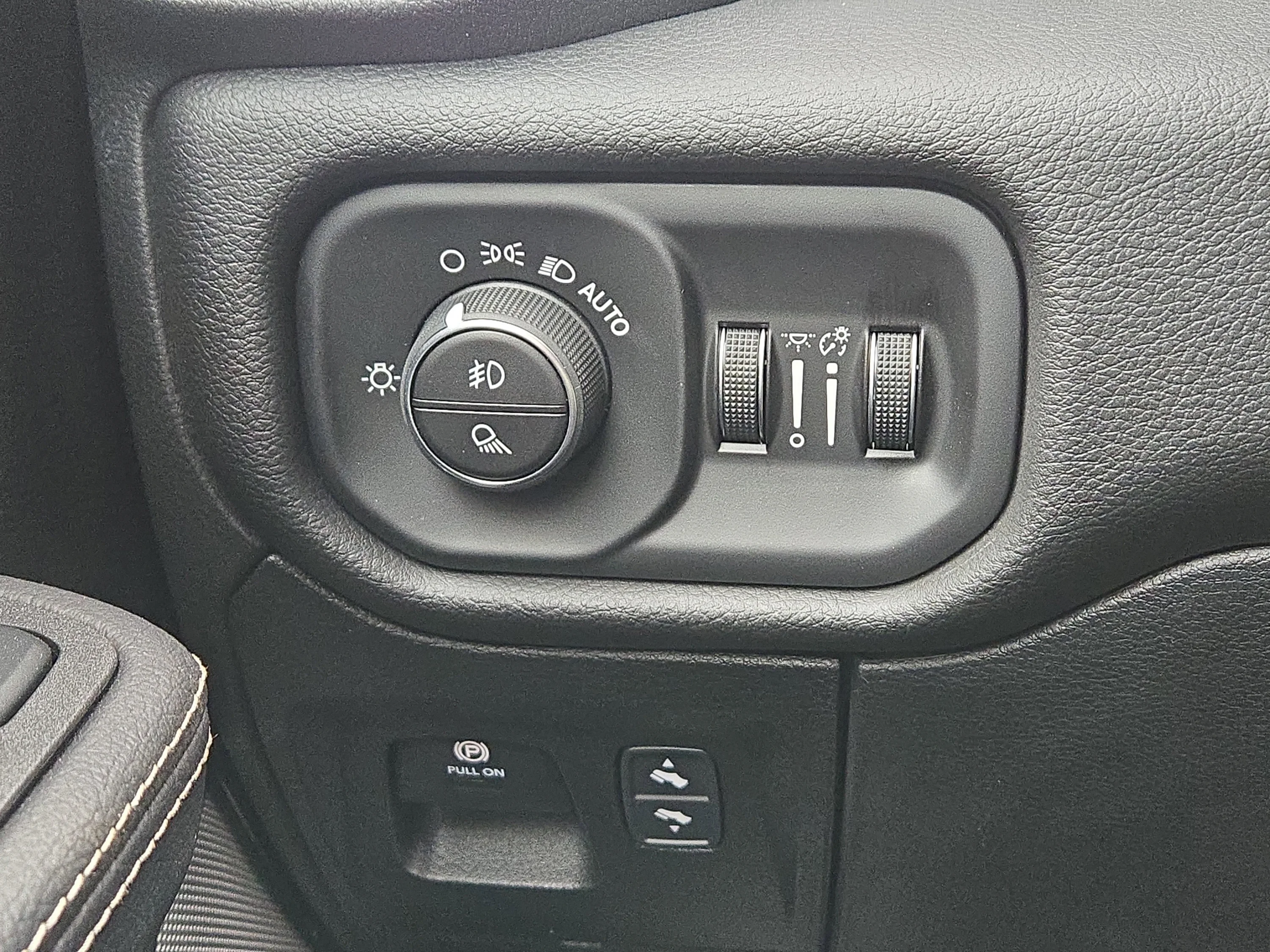 2026 RAM 1500 Laramie - Photo 23