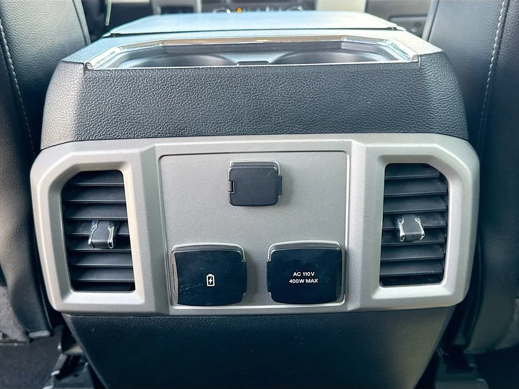 Used 2020 Silver Ford Lariat image 29