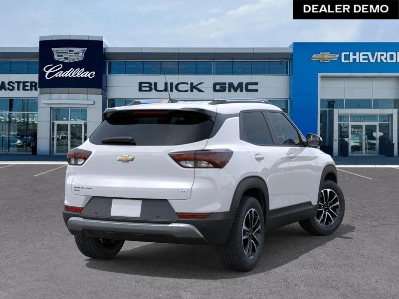 Used 2026  Chevrolet LT image 4