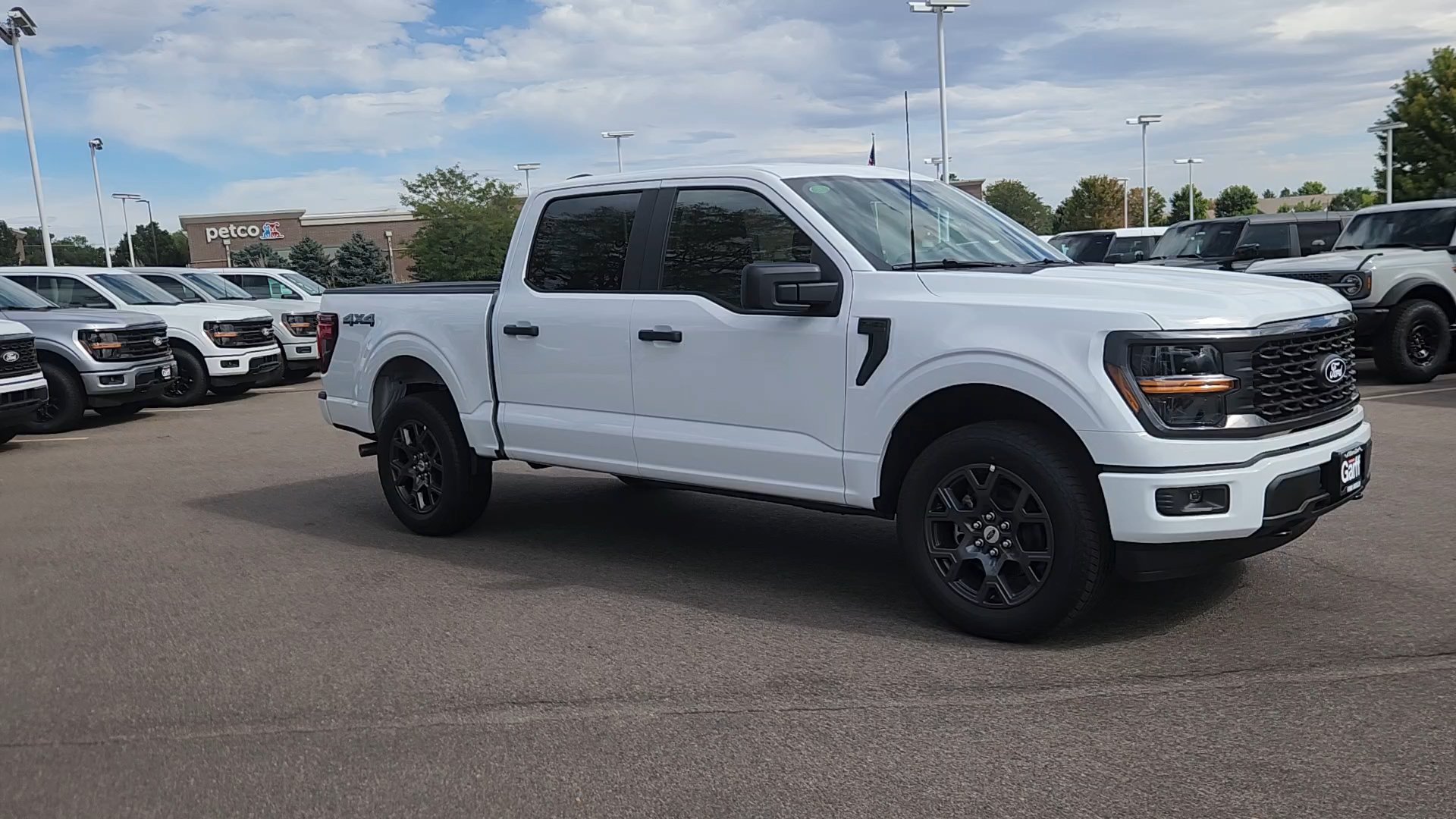New 2026 Oxford White Ford STX image 8