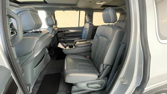 Used 2023 Silver Jeep Series III image 40