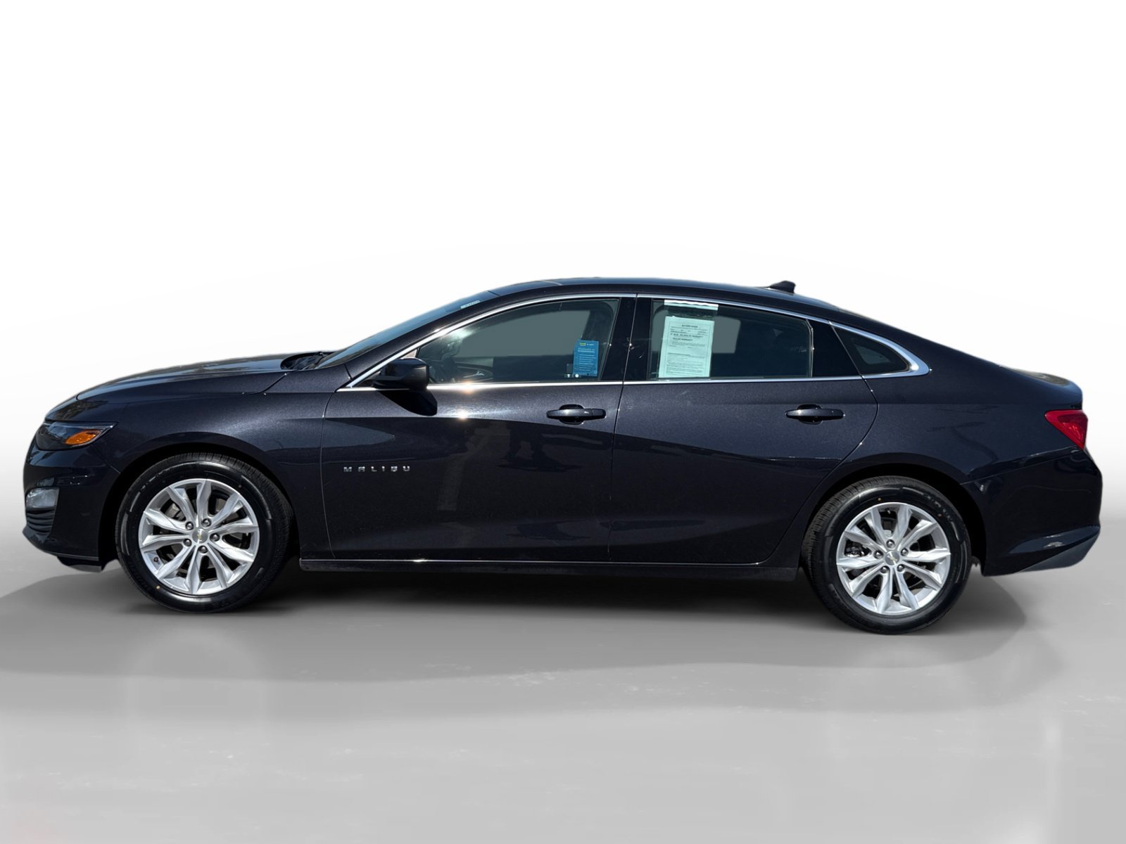 Used 2023 Ash Chevrolet LT image 2