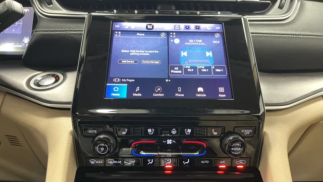Used 2022 Diamond Black Jeep Limited image 12