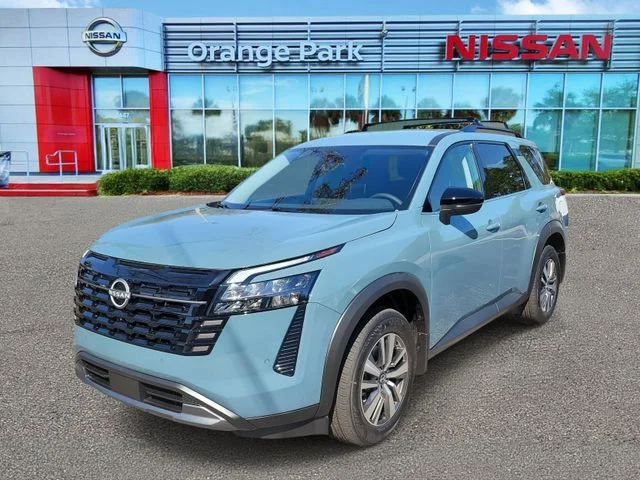 New 2026 Green Nissan SL image 4