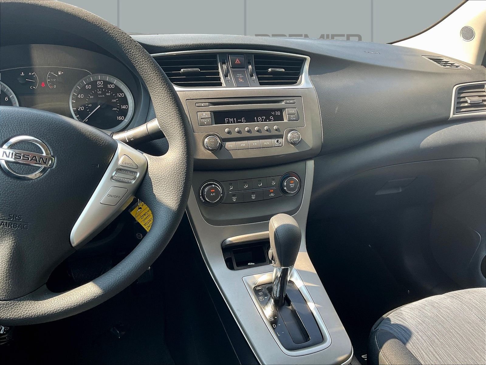 Used 2014 Blue Nissan SV image 11
