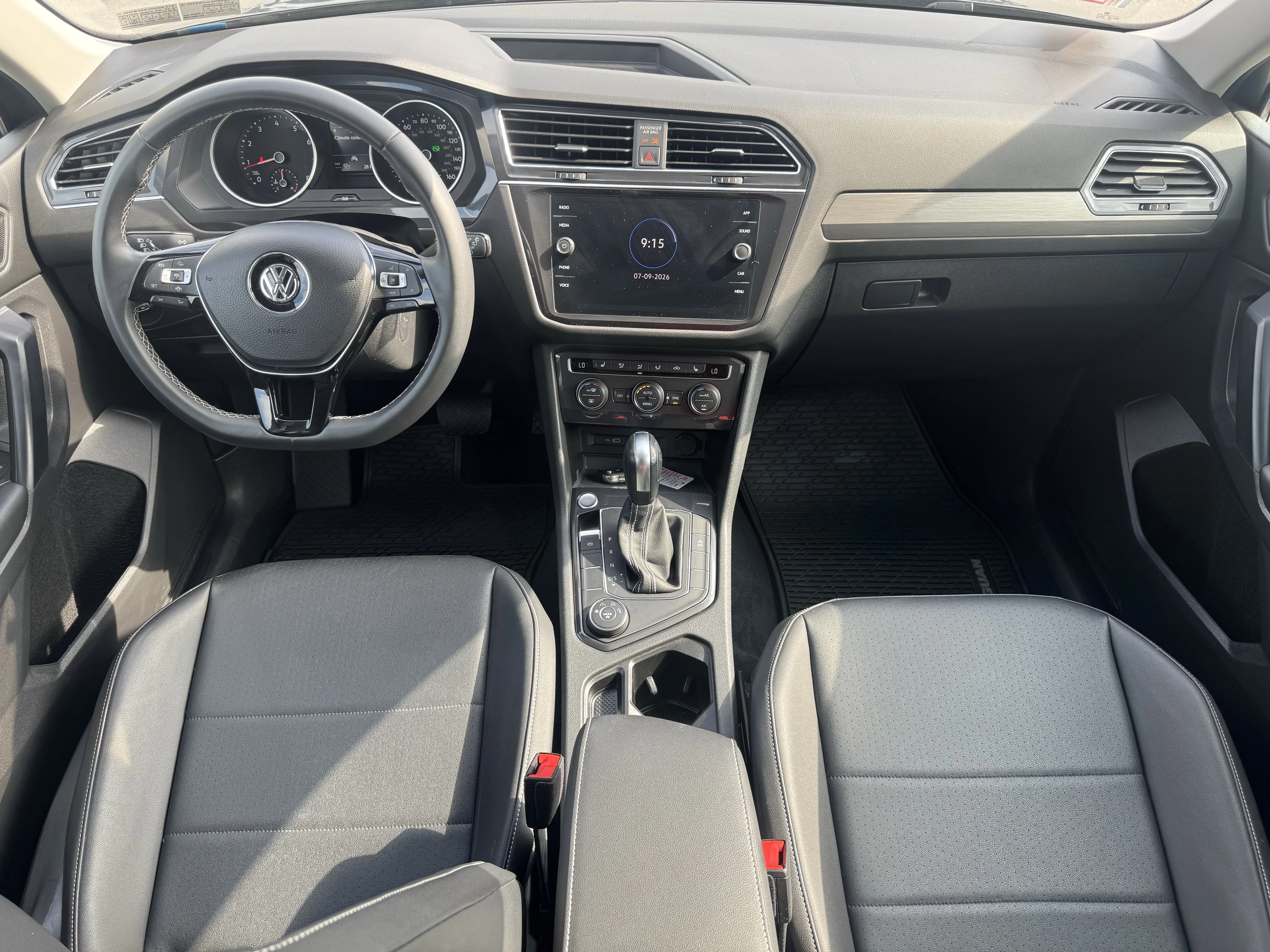 Used 2021 Platinum Gray Metallic Volkswagen SE image 14