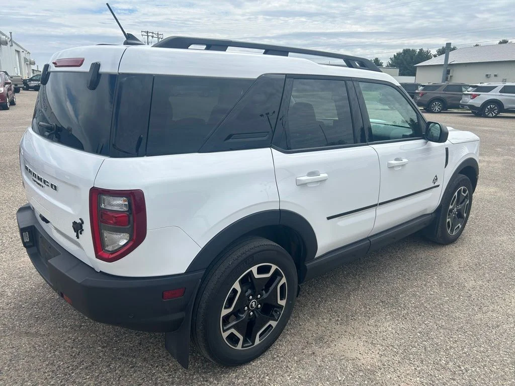 Used 2023 Oxford White Ford Outer Banks image 6