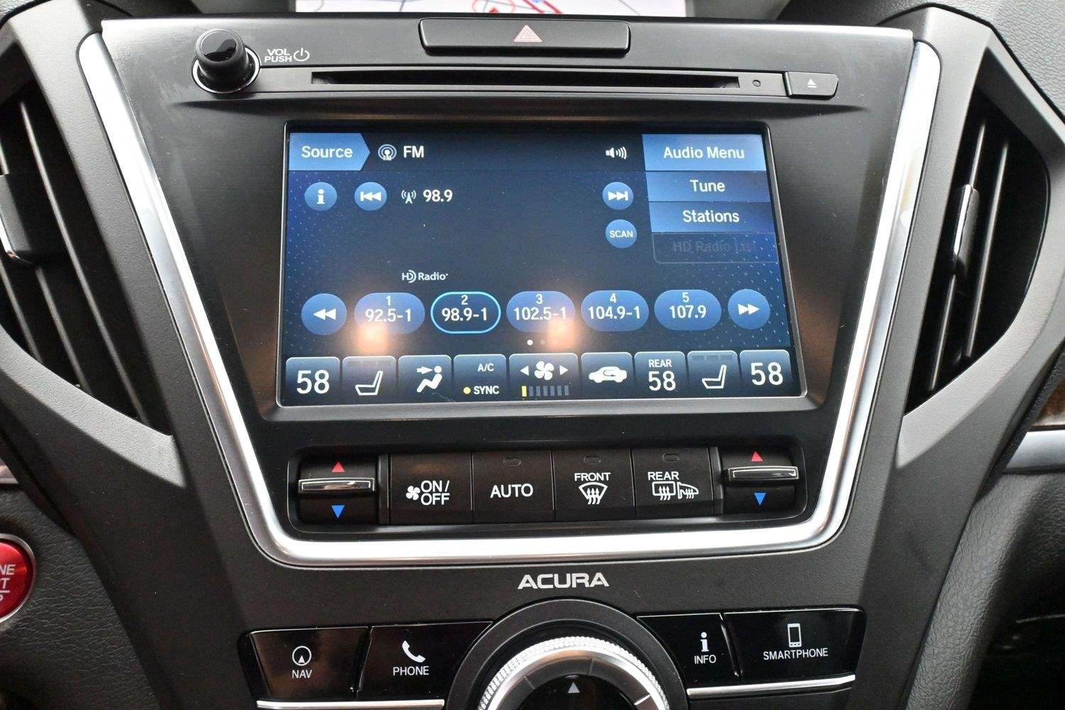 Used 2018 White Diamond Pearl Acura w/Technology Pkg image 29