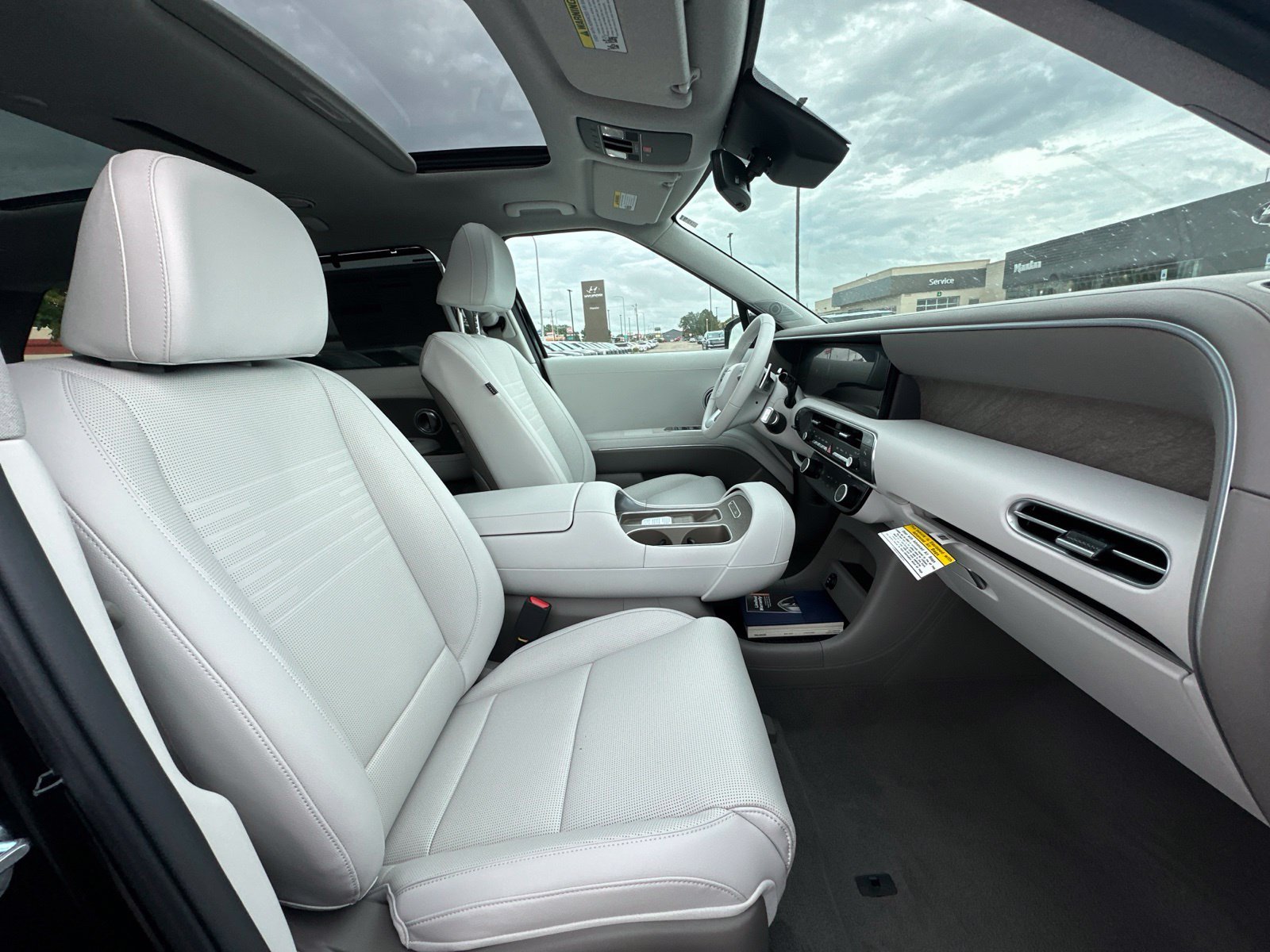 New 2027 Black Hyundai Limited AWD image 36