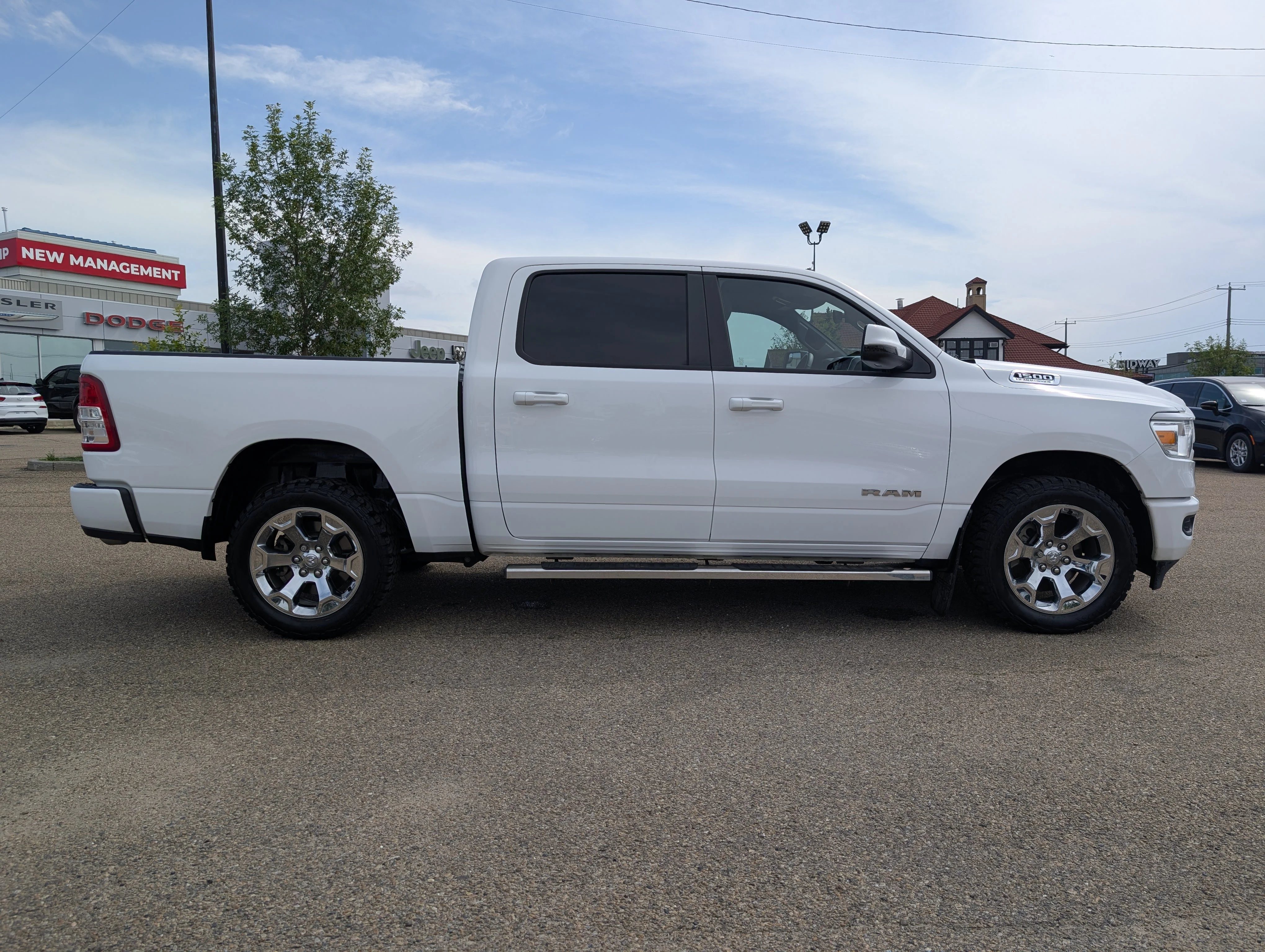 Used 2024 Bright White Ram Big Horn image 8