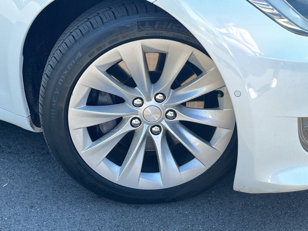 Used 2018 Tesla Model S 100D with VIN 5YJSA1E29JF258445 for sale in Louisville, KY