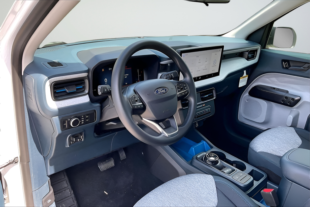 New 2026 Oxford White Ford XLT image 7
