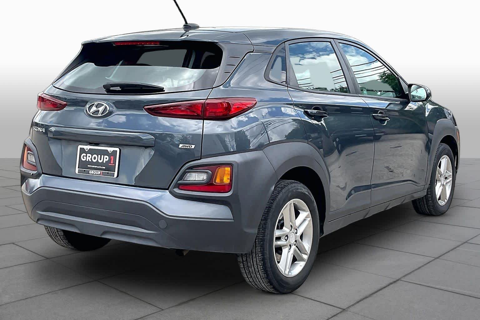 Used 2019 Thunder Gray Hyundai SE image 13